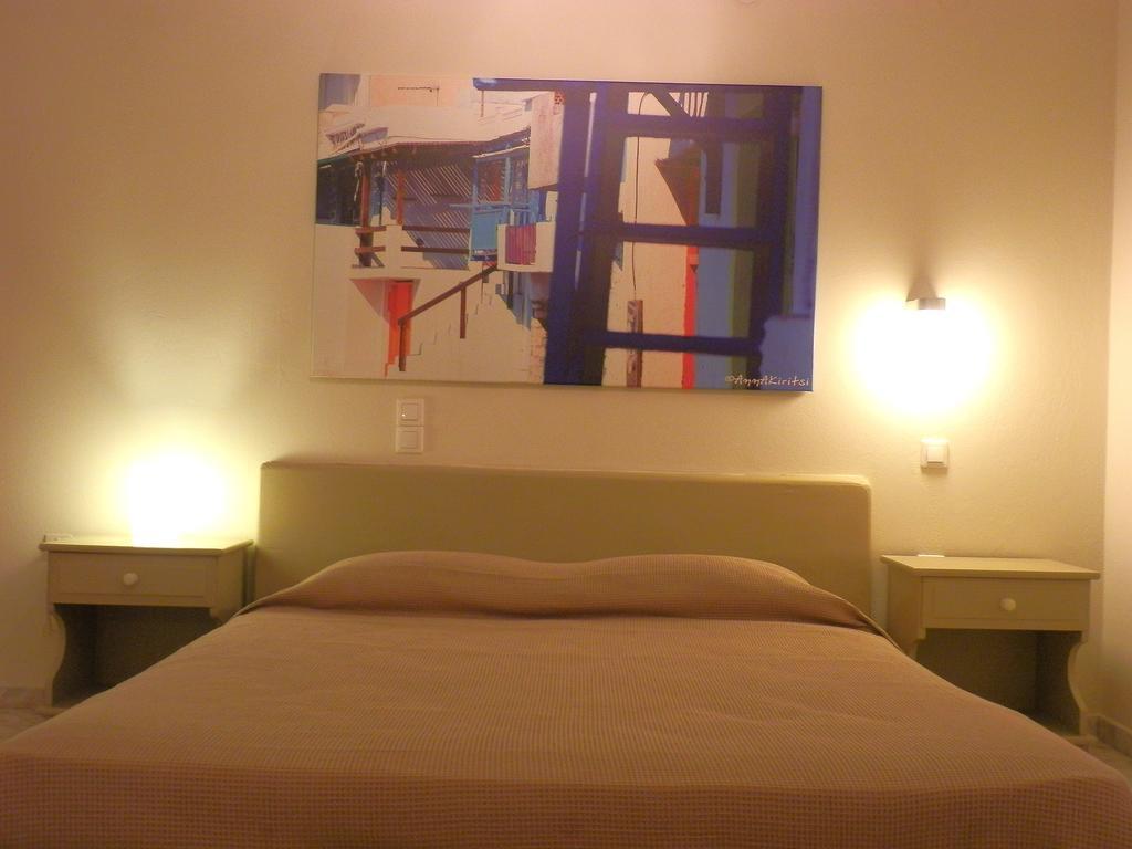Parasporos Village Adamantas  Habitación foto