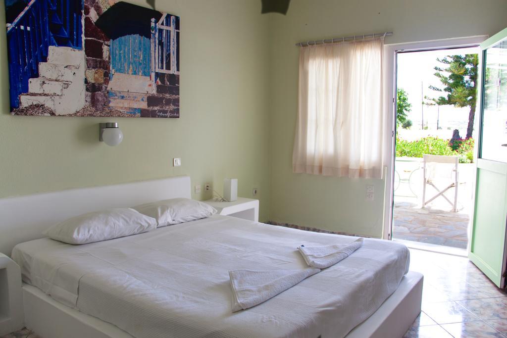 Parasporos Village Adamantas  Habitación foto