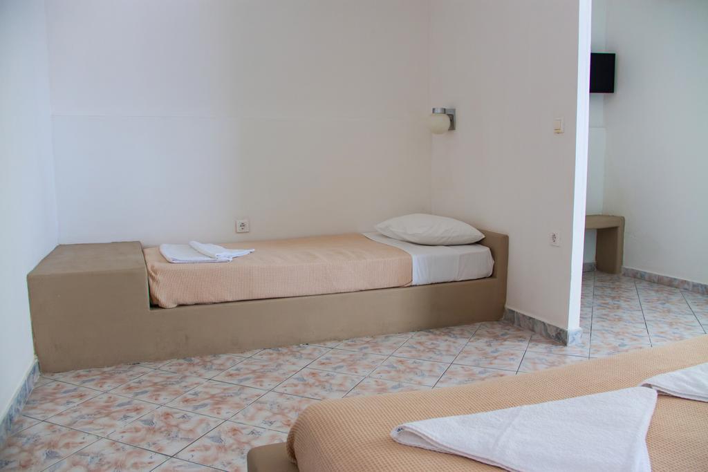 Parasporos Village Adamantas  Habitación foto
